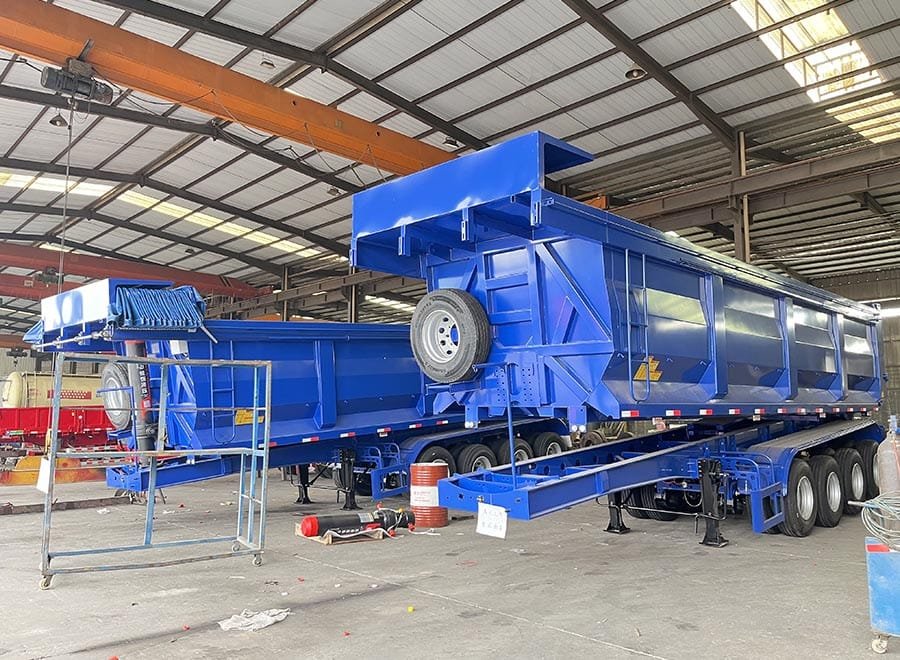 Rear dump semi trailer mining use