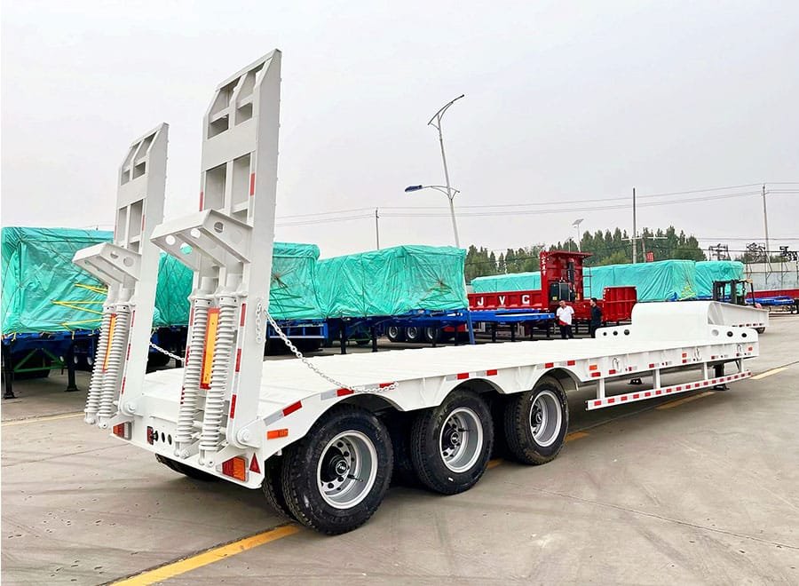 Heavy equipment lowbed transport trailer