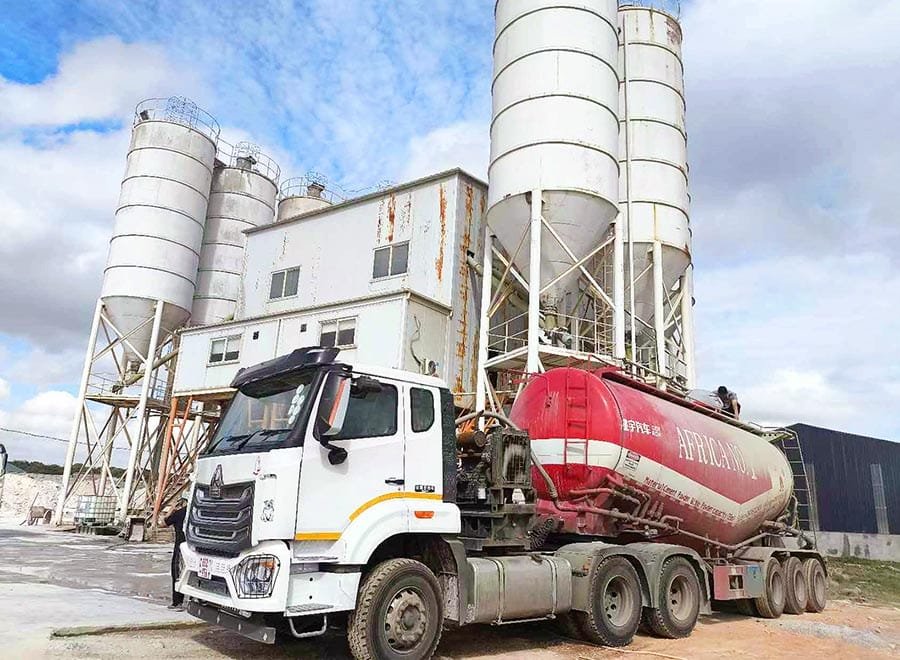 pneumatic bulk trailer