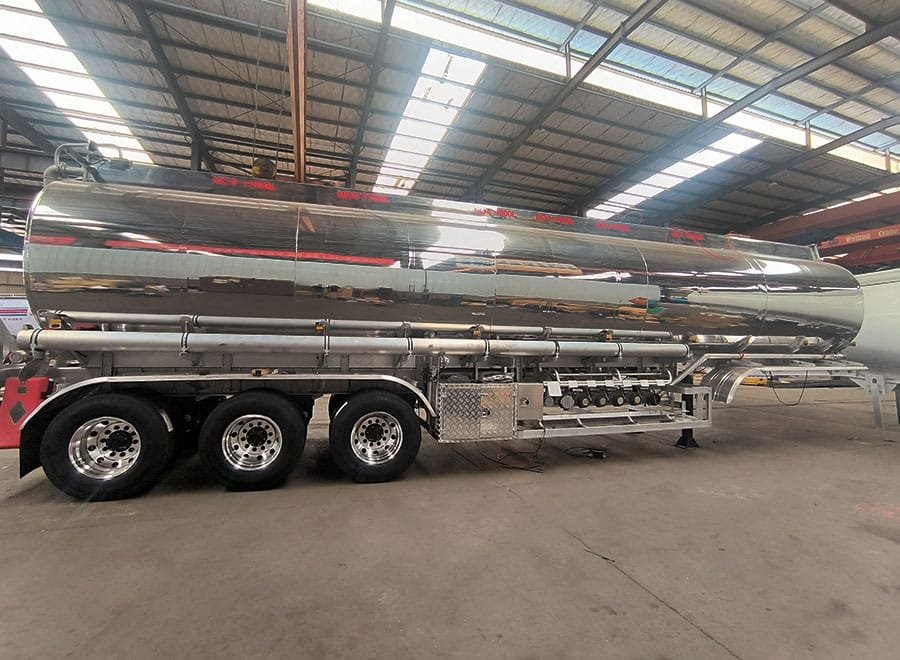 Lightweight Aluminum Alloy Fuel Tanker Semi Trailer 