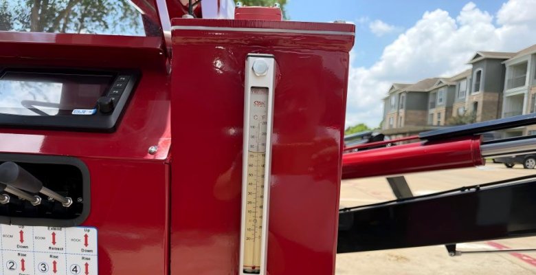 Top Summer Maintenance Guide for Mini Crawler Cranes: Ensuring High Performance on Scorching Job Sites