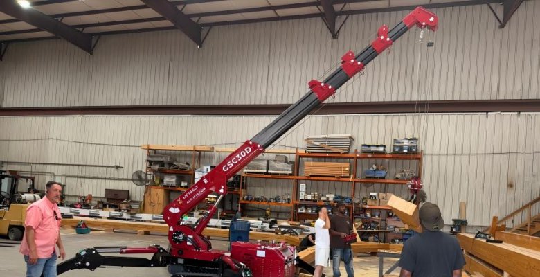 Houston Wood Processing Plant Live Demo: How Mini Crawler Cranes Are Transforming Heavy Timber Construction
