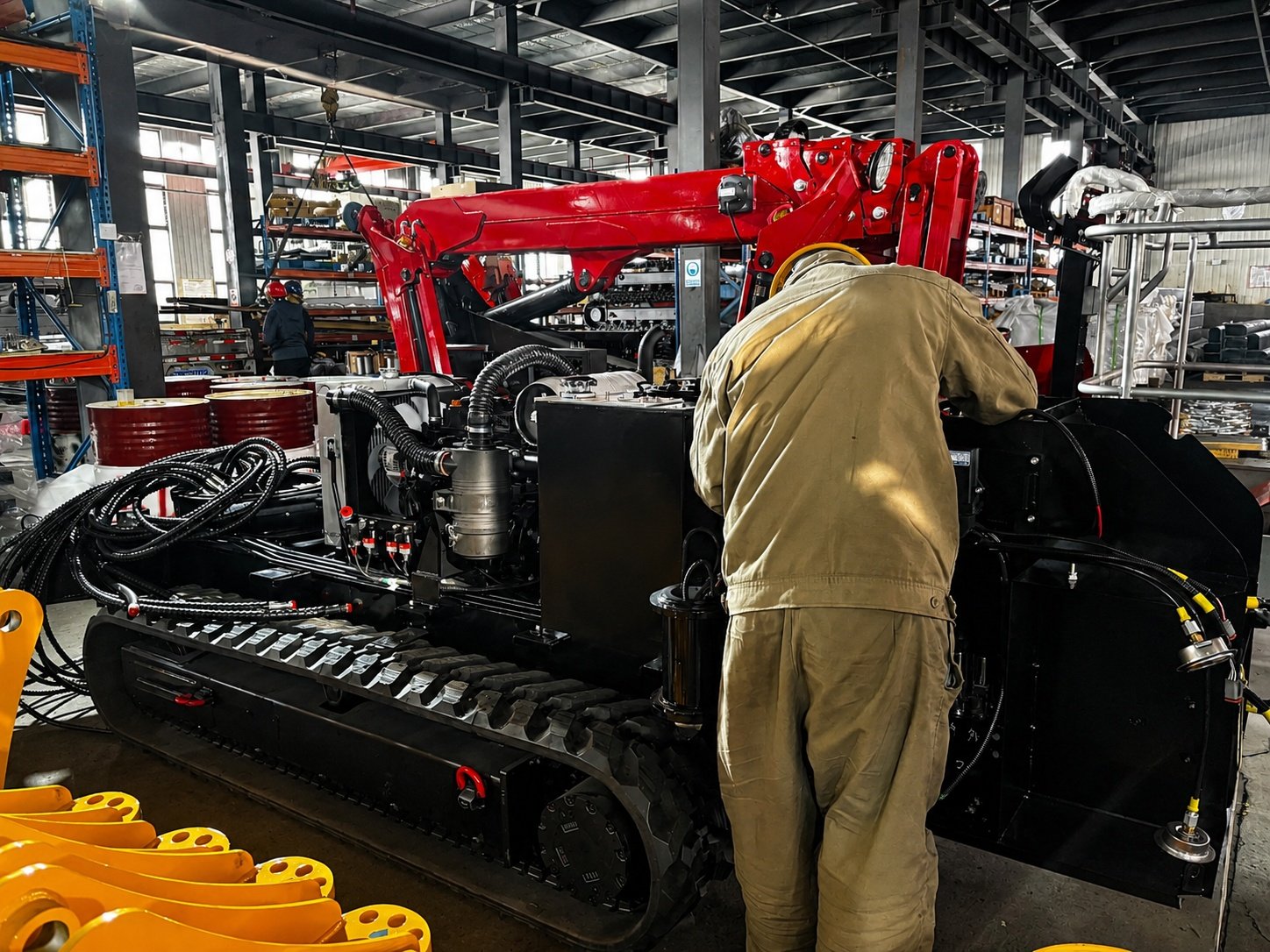 Hydraulic system and dual power engine inspection on a GLT mini crawler crane
