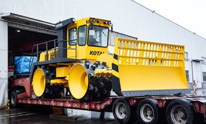 KOTAI despacha con éxito el compactador de basura KC230H.