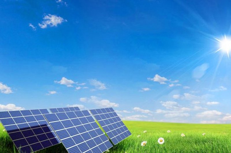 In 2021, the investment in new expansion projects for photovoltaic glass reached nearly 45 billion yuan, and the performance of 35 photovoltaic companies showed a polarized trend.