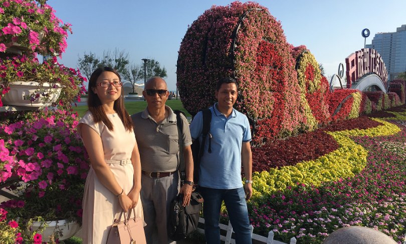 Customer Group Photo Name