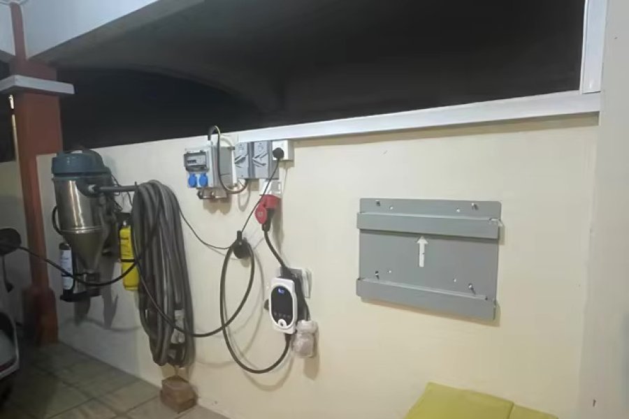 A First for Private Customization in Malaysia: Penoda 40kW DC Fast Charger Successfully Delivered and DIY Installed