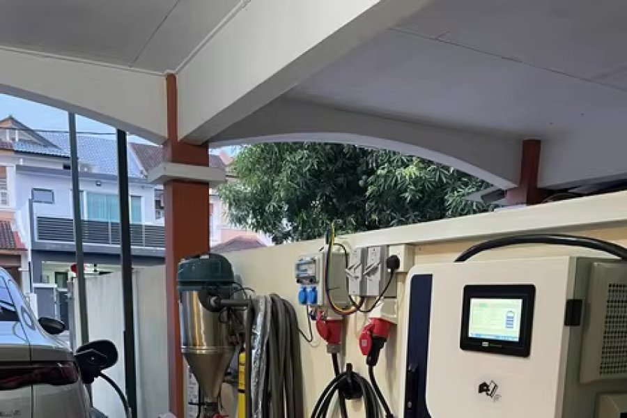 A First for Private Customization in Malaysia: Penoda 40kW DC Fast Charger Successfully Delivered and DIY Installed